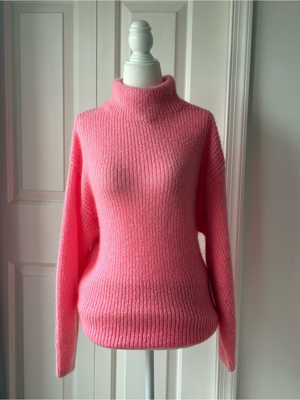 H&M Pink Ribbed Turtleneck Sweater